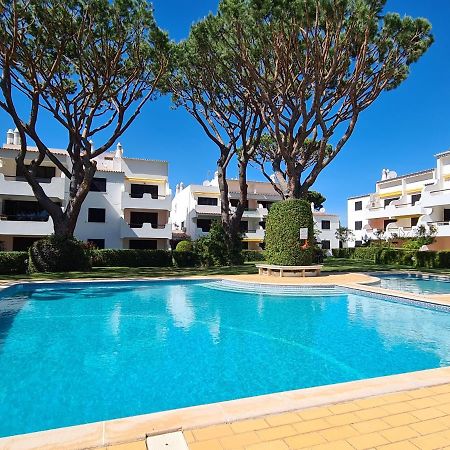 Апартаменти Apartamento Solar Dos Pinheiros Куартейра Екстер'єр фото
