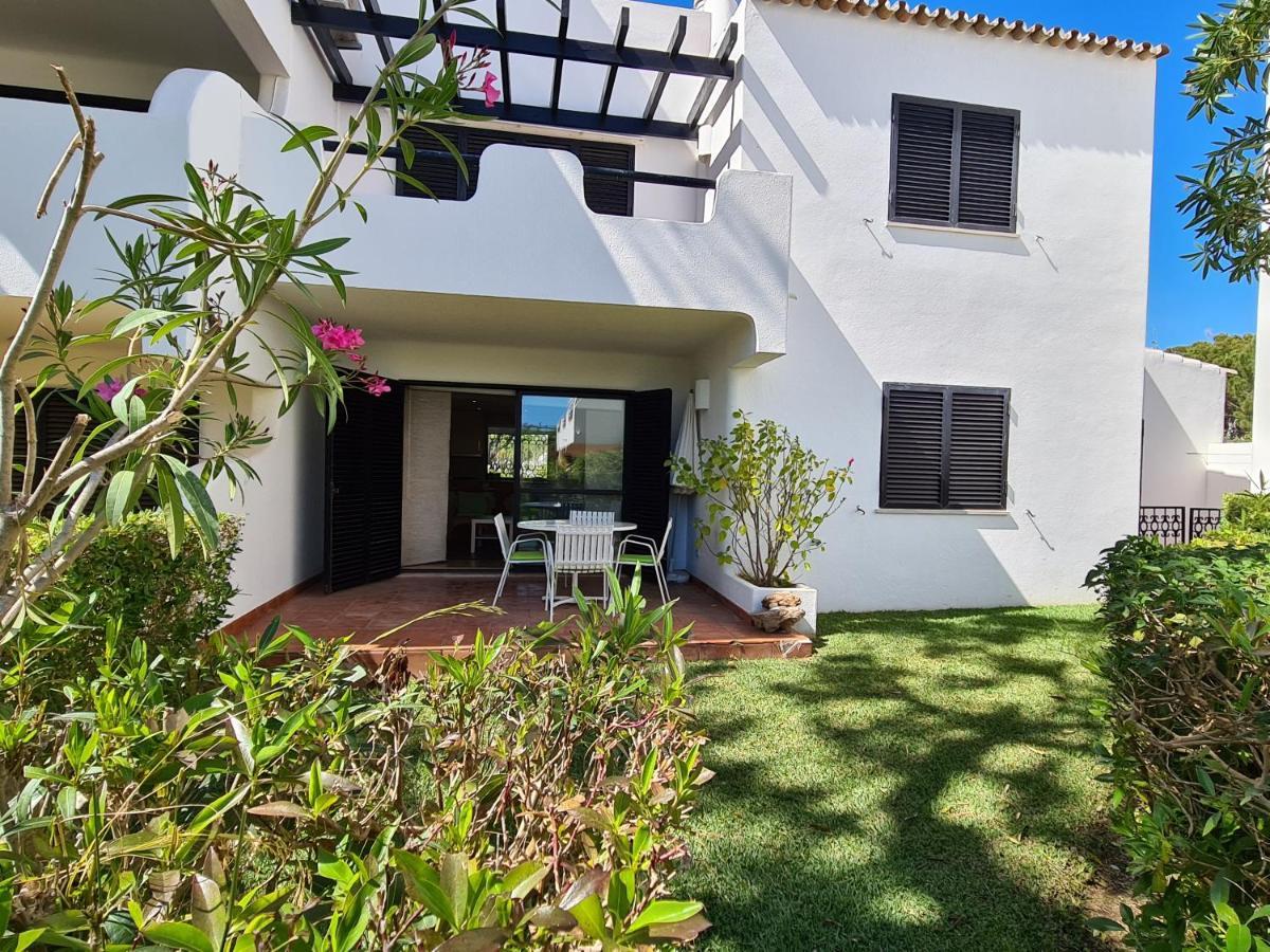 Апартаменти Apartamento Solar Dos Pinheiros Куартейра Екстер'єр фото