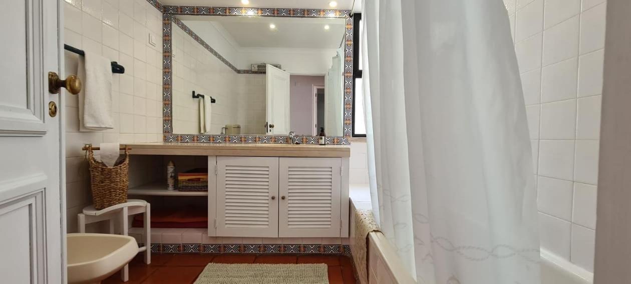 Апартаменти Apartamento Solar Dos Pinheiros Куартейра Екстер'єр фото