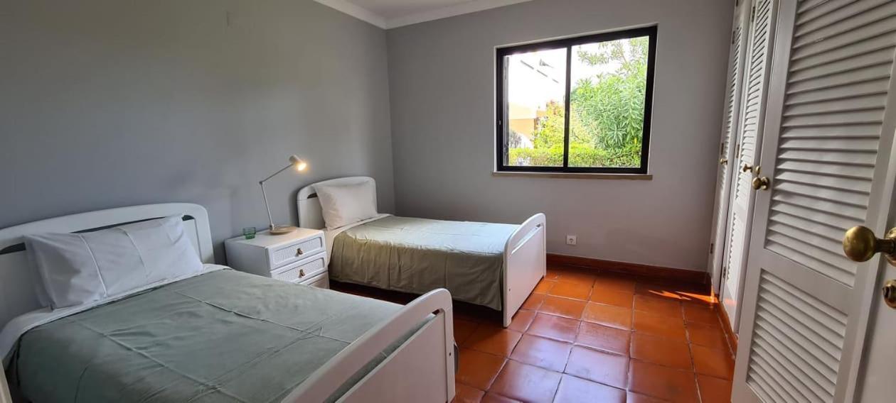 Апартаменти Apartamento Solar Dos Pinheiros Куартейра Екстер'єр фото